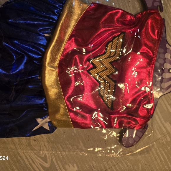 Dog Sz M Rubies Pet Shop Wonder Woman Costume New - Picture 7 of 7